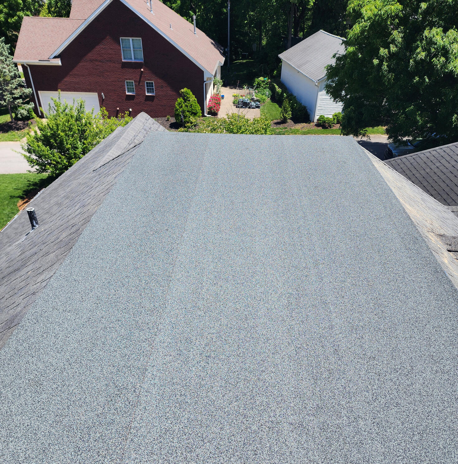 Roof repair contractor Roofing Contractor in Pleasure Ridge Park, KY