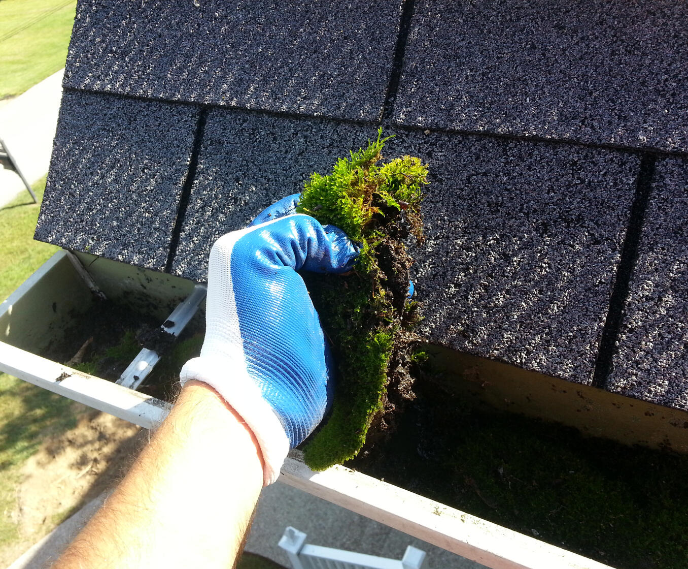 Roof repair contractor Roof repair contractor in Louisville